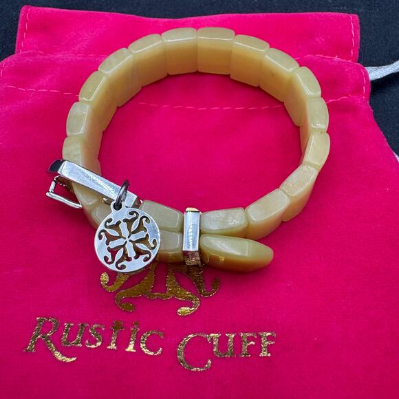 Rustic Cuff Buckle Bracelet Green with Silver Buckle, Stretchy, Bag Included - Picture 1 of 8